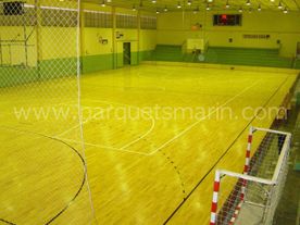 Parquets Marín cancha